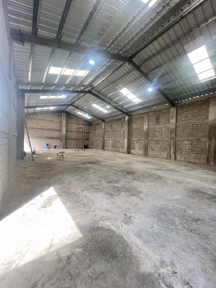 Nave Industrial en alquiler en Avenida Jacobo Majluta