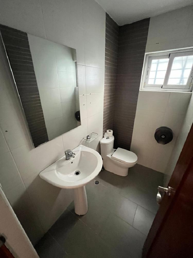 Casa comercial en Alquiler en El Millon
