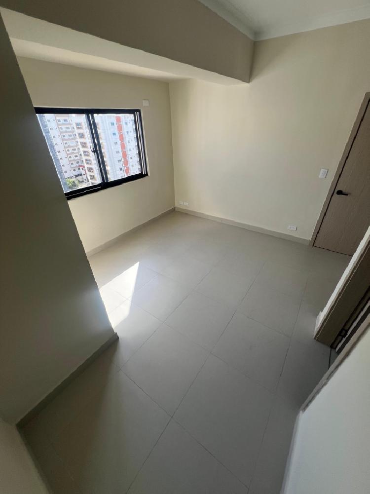 Apartamento en alquiler nuevo en Evaristo Morales