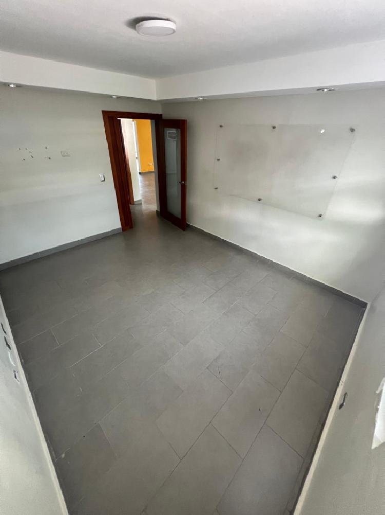 Casa comercial en Alquiler en El Millon