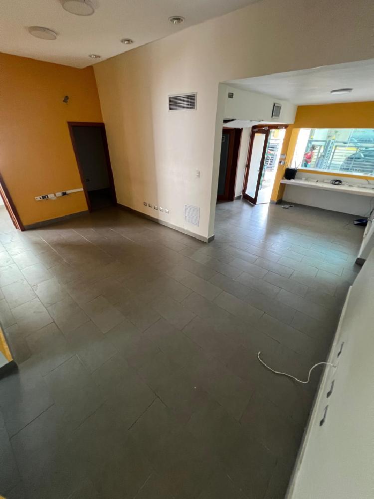 Casa comercial en Alquiler en El Millon