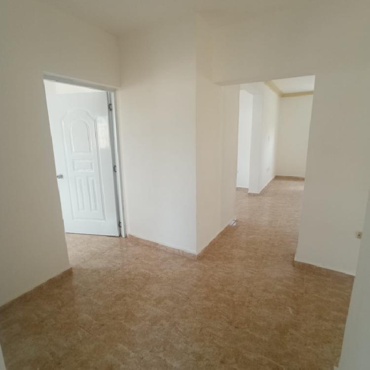 Apartamento en Alquiler en Residencial Regina S D Este