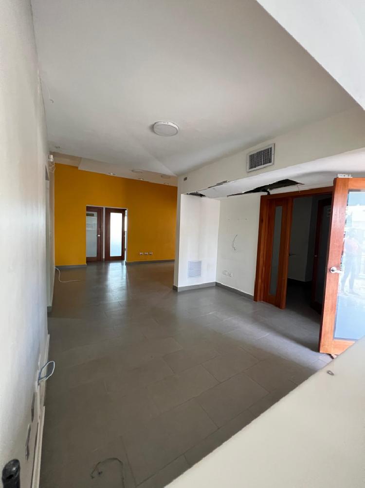 Casa comercial en Alquiler en El Millon