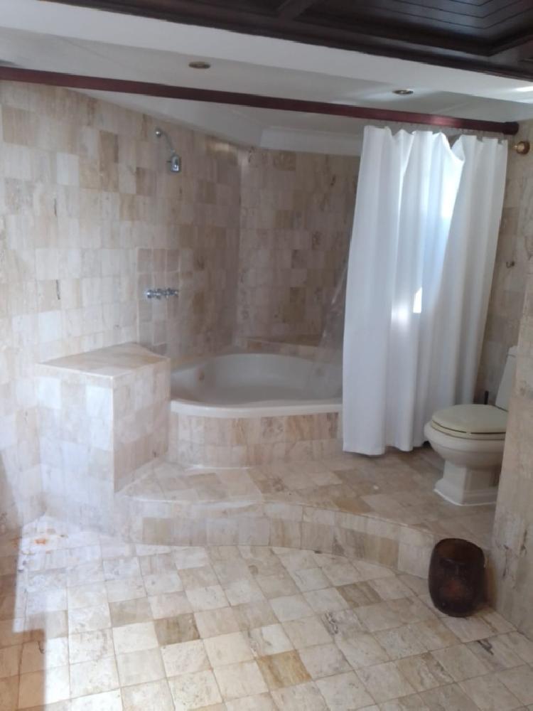 En Renta Elegante Apartamento Amueblado Sector La Julia