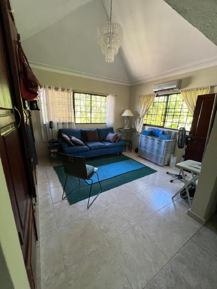 Casa Amueblada en Alquiler en Altos de Arroyo Hondo III