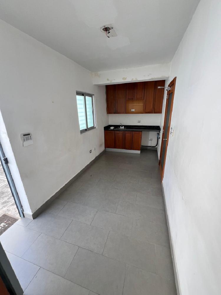 Casa comercial en Alquiler en El Millon