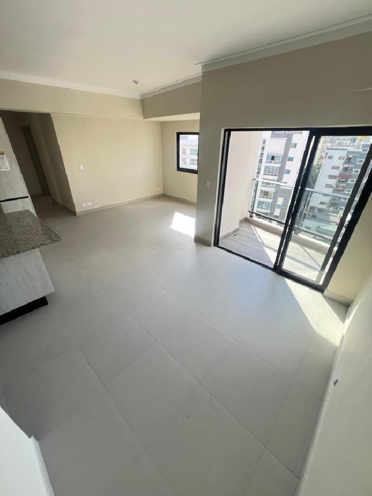 Apartamento en alquiler nuevo en Evaristo Morales