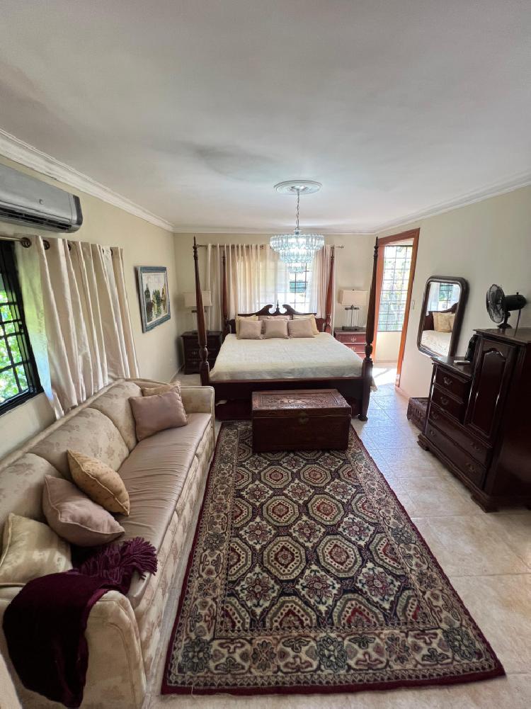 Casa Amueblada en Alquiler en Altos de Arroyo Hondo III