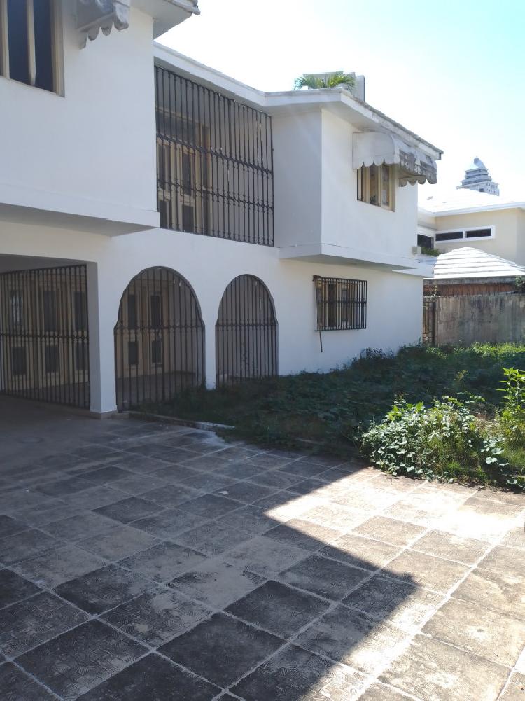 Casa en venta en los Cacicazgos