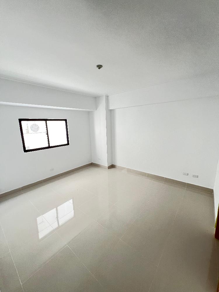 Apartamento en Alquiler con Linea blanca en Mirador Sur