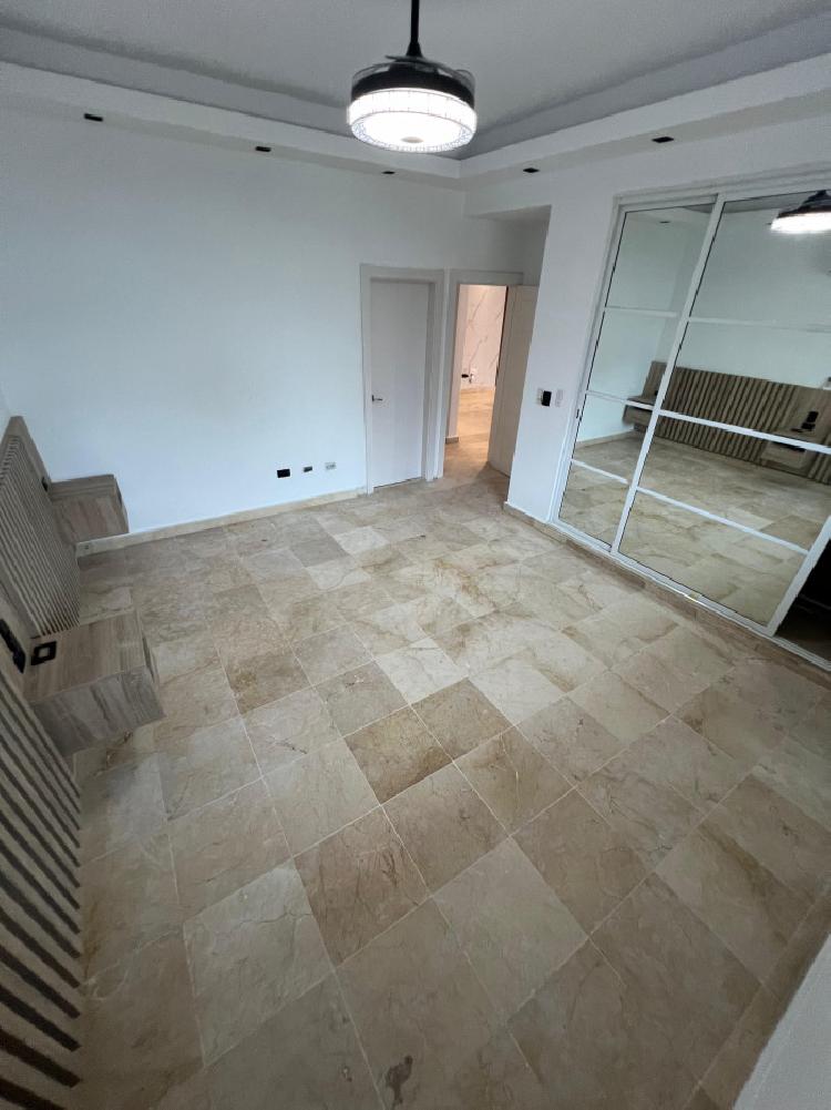 Apartamento en venta con Linea Blanca en Piantini 