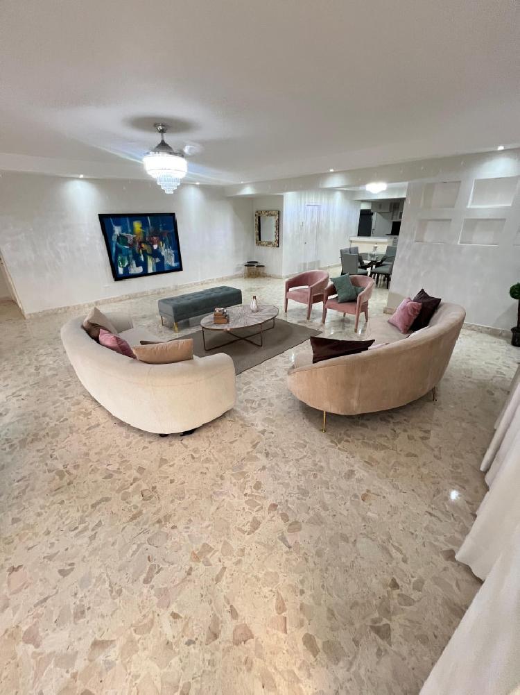 Apartamento en Venta de 3 habitaciones en Bella Vista