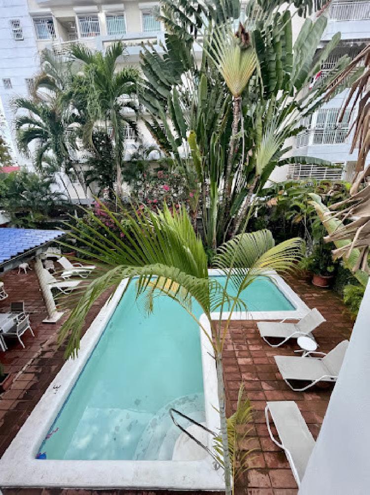 hotel en venta amueblado en la zona universitaria