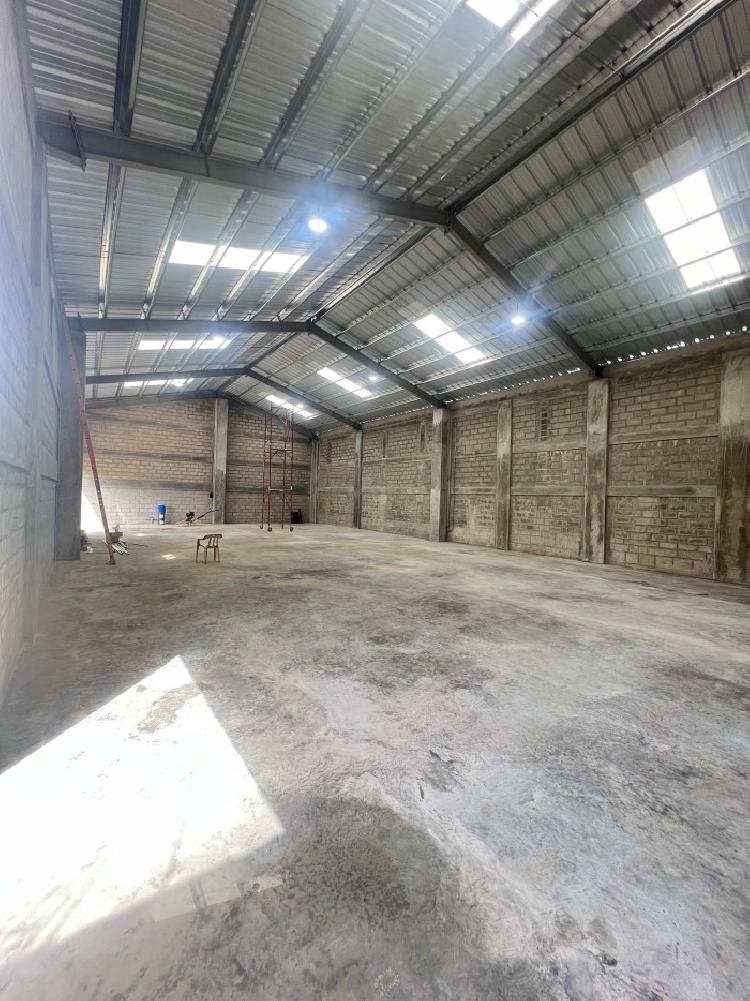 Nave Industrial en alquiler en Avenida Jacobo Majluta