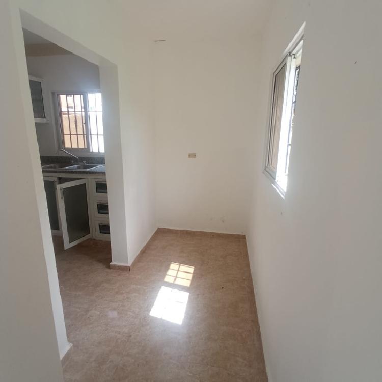 Apartamento en Alquiler en Residencial Regina S D Este