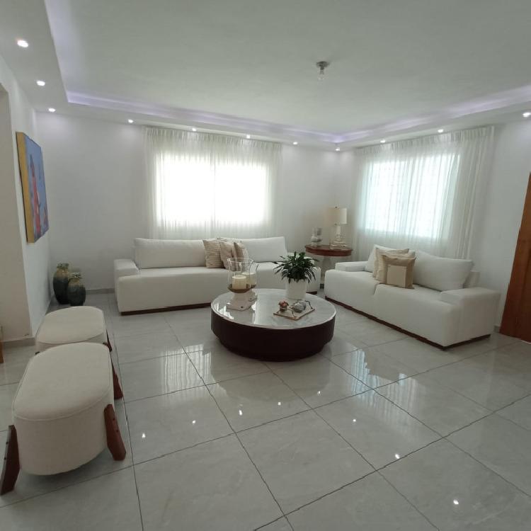 Casa en Venta con Patio en Prado Oriental, S.D.E.