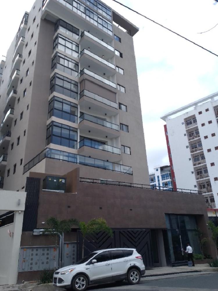 Vendo Apartamento  tipo loft en  Evaristo Morales