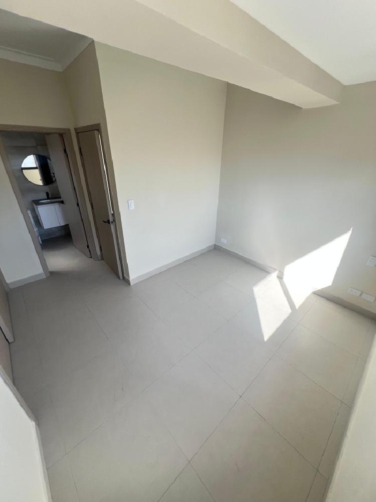 Apartamento en alquiler nuevo en Evaristo Morales