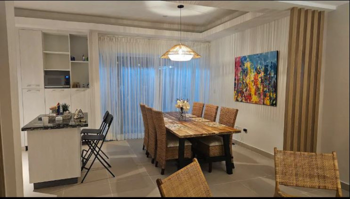 Town House en Venta en Vista Cana Amueblada