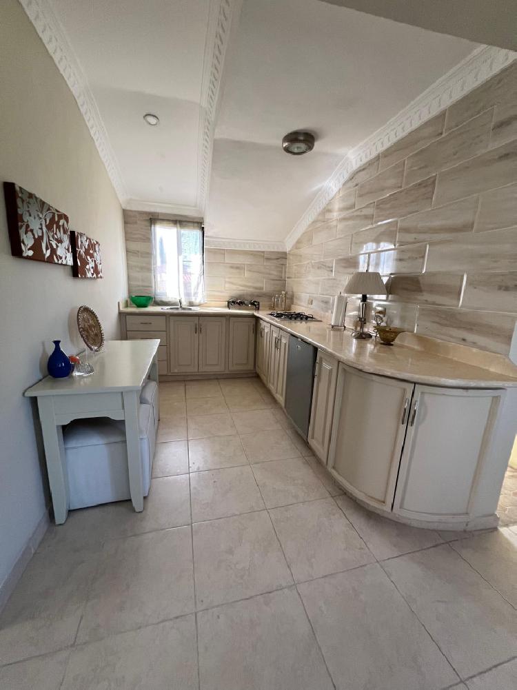 Casa Amueblada en Alquiler en Altos de Arroyo Hondo III