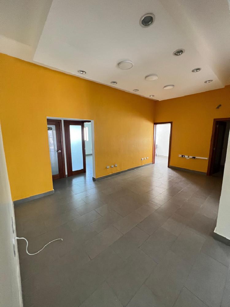 Casa comercial en Alquiler en El Millon
