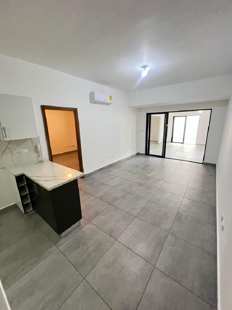 Apartamento de 1 habitacion en Bella vista con terraza