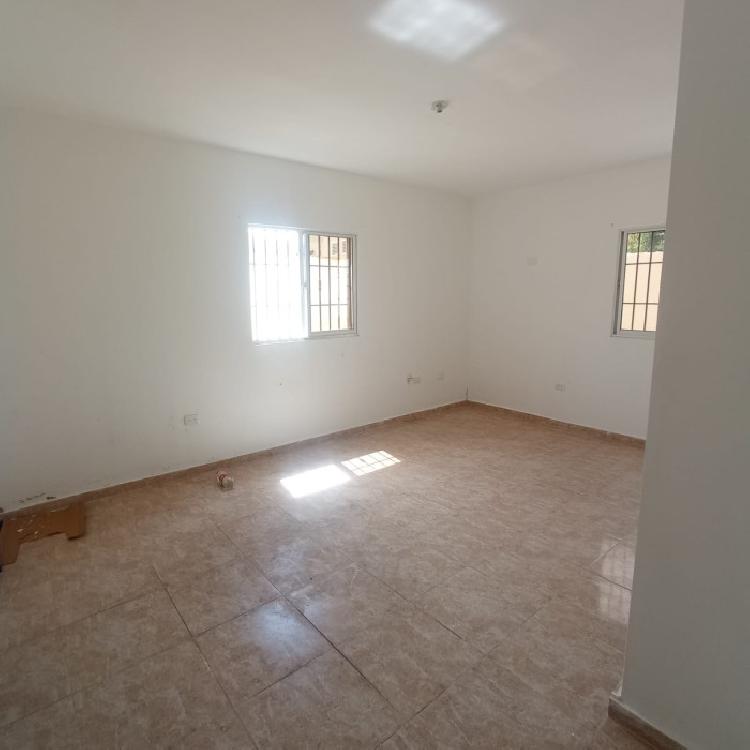 Apartamento en Alquiler en Residencial Regina S D Este