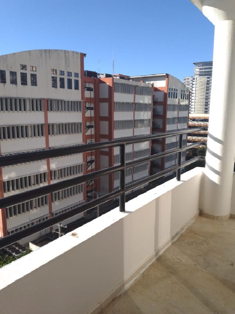 En Renta Elegante Apartamento Amueblado Sector La Julia