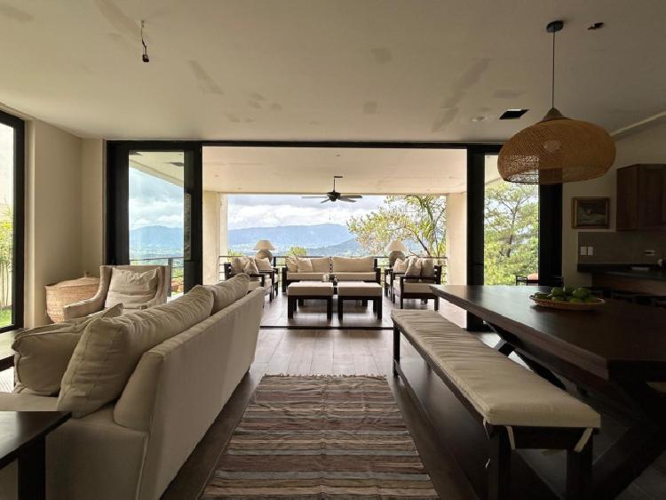 Villa en Venta en Jarabacoa 