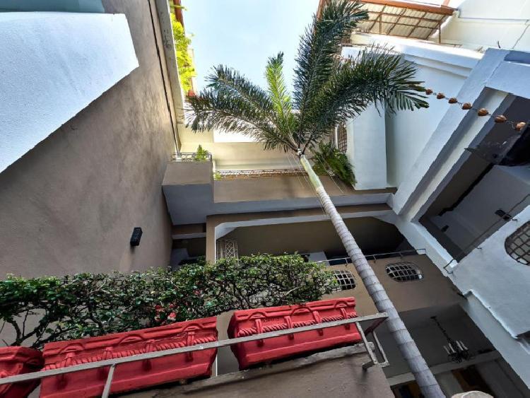 hotel en venta amueblado en la zona universitaria