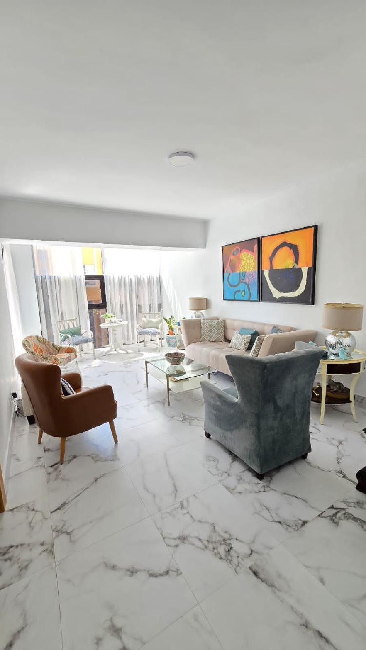 Apartamento en Venta de 3 Habitaciones en Bella Vista