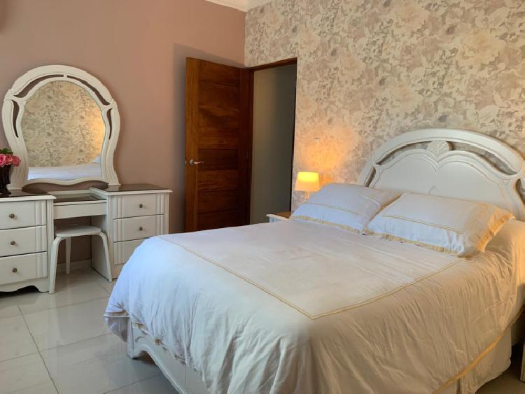 Apartamento Amueblado en Alquiler en Evaristo Morales