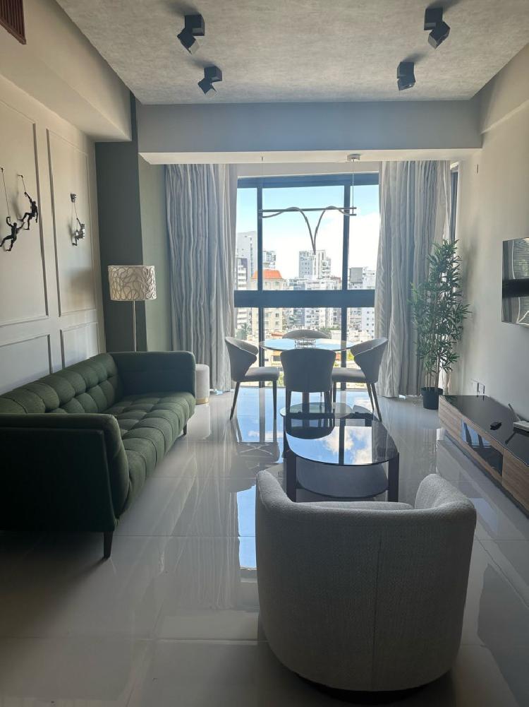 Apartamento en Alquiler Amueblado Ensanche Paraiso 