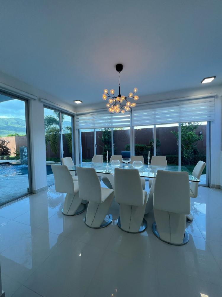 Espectacular Casa en Venta en Villa Gonzalez, Santiago 