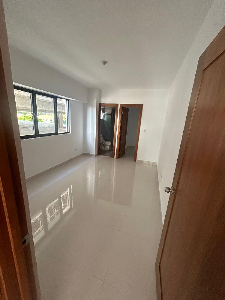 VENTA DE APARTAMENTO EN LA ZONA UNIVERSITARIA AMUEBLADO