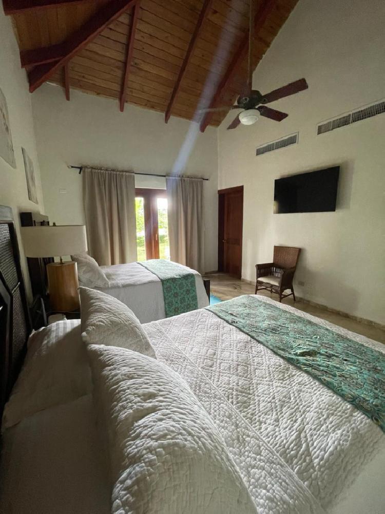  Venta Impresionante Villa en Juan Dolio casa de playa