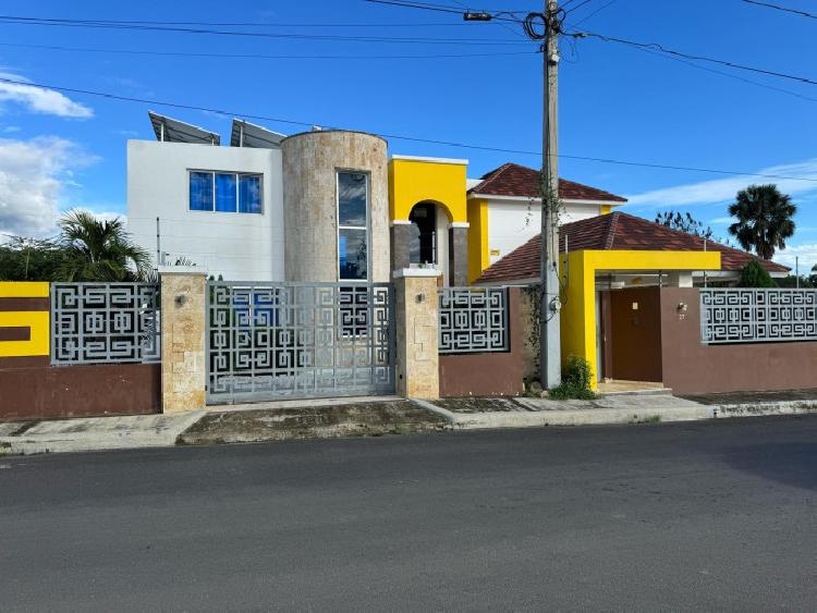 Espectacular Casa en Venta en Villa Gonzalez, Santiago 