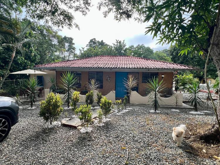 Venta de villa en Monte Plata estilo Campestre 4 hab.