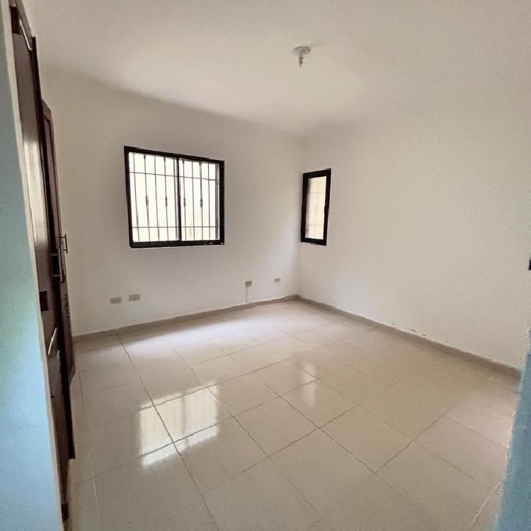 Alquiler de Apartamento en el Millon Primer piso 