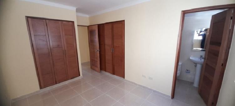 Renta de apartamento de 3 habitaciones en la Jacobo 