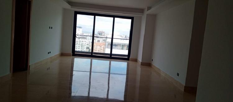 Apartamento en renta de 3 Habs. Piso Alto en Naco