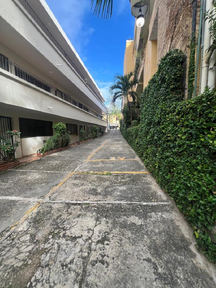 Edificio en Venta en Gazcue Inversión Segura y Rentable