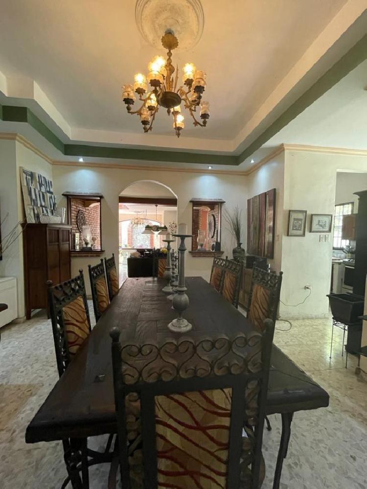 En Venta Hermosa Casa Colonial en Gazcue