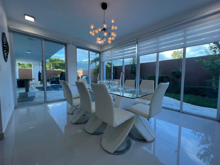 Espectacular Casa en Venta en Villa Gonzalez, Santiago 