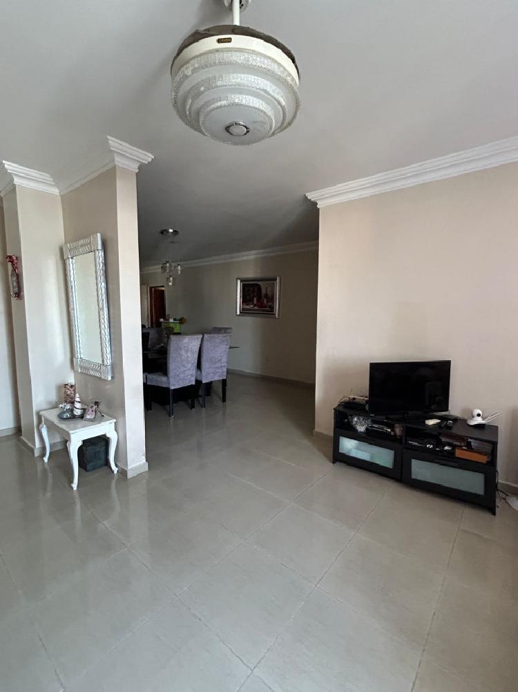 Venta de Apartamento en Evaristo Morales 