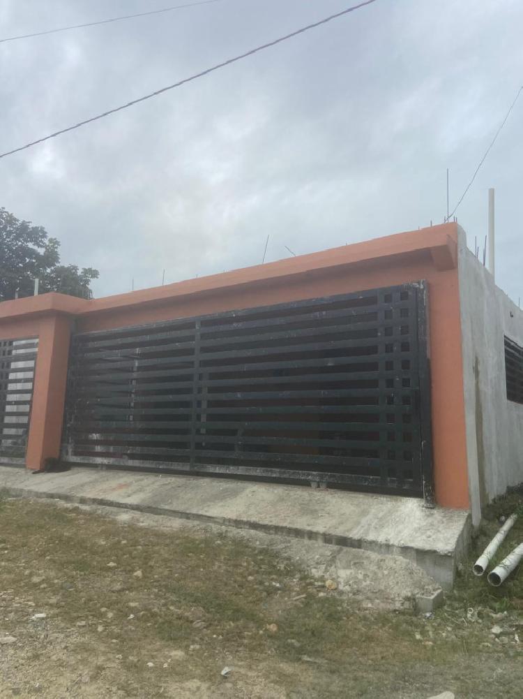 Solar en Esquina Ideal para Negocio o Nave en  Pantoja 