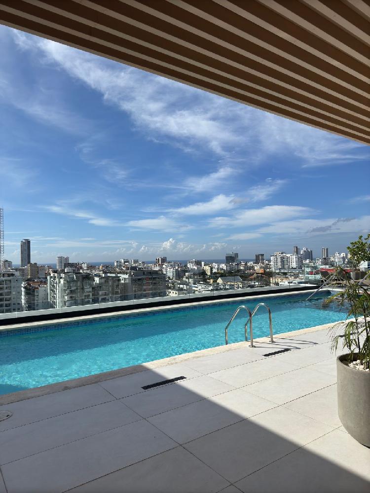 Apartamento  en Evaristo Morales para  inversión ideal
