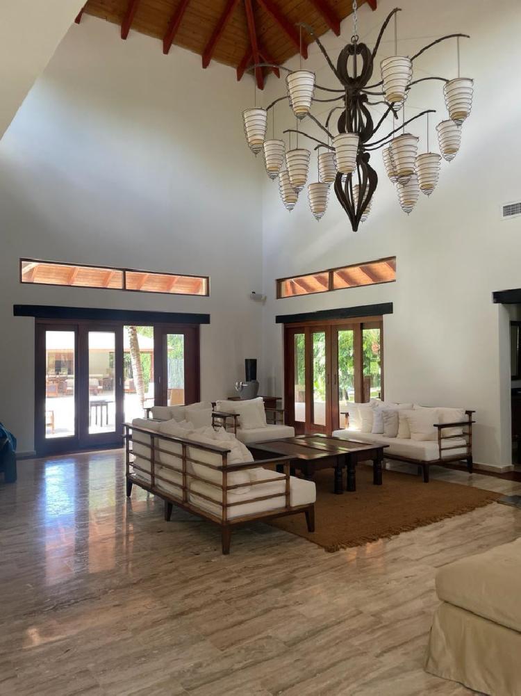  Venta Impresionante Villa en Juan Dolio casa de playa