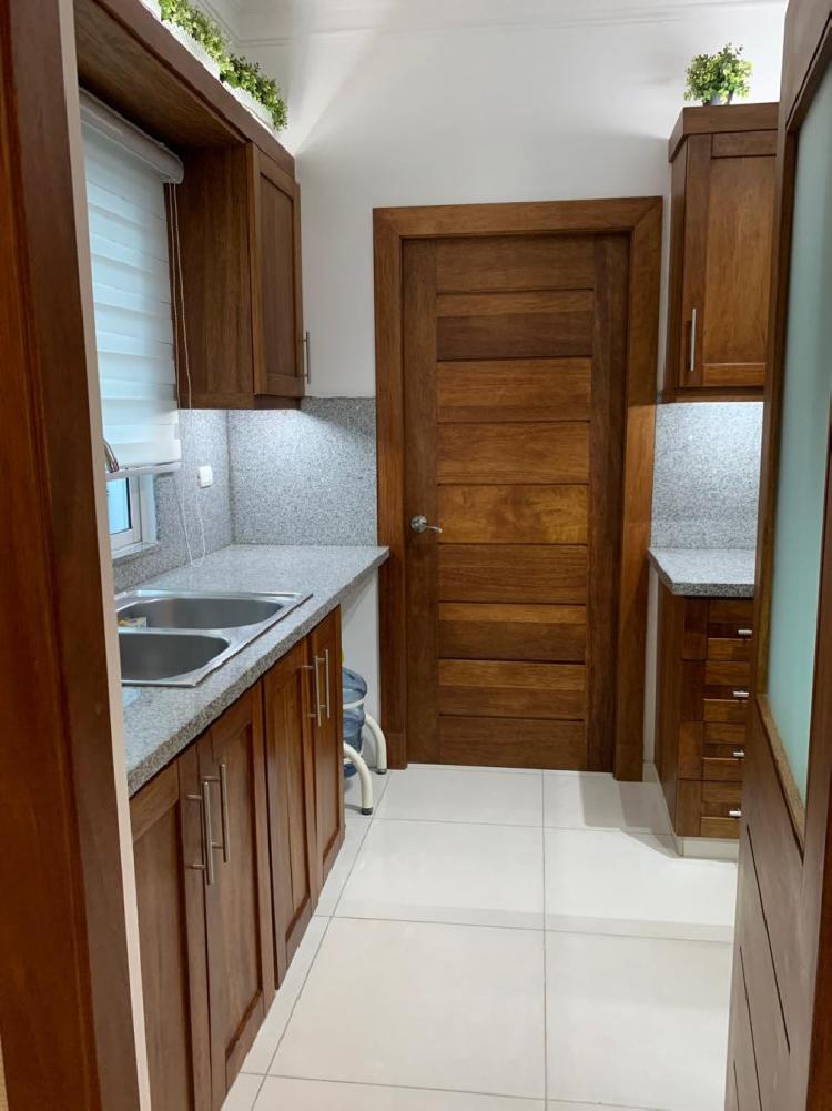  Apartamento Amueblado en Alquiler en Evaristo Morales