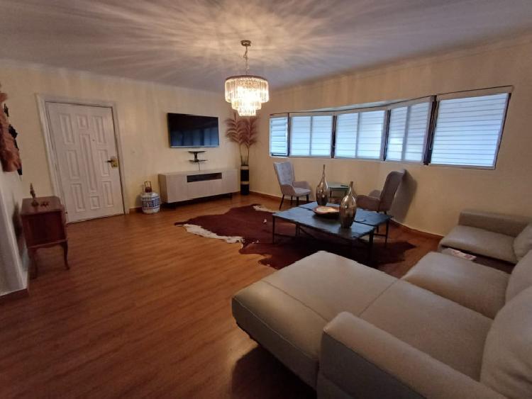 Apartamento en venta en  clásico remodelado Piantini